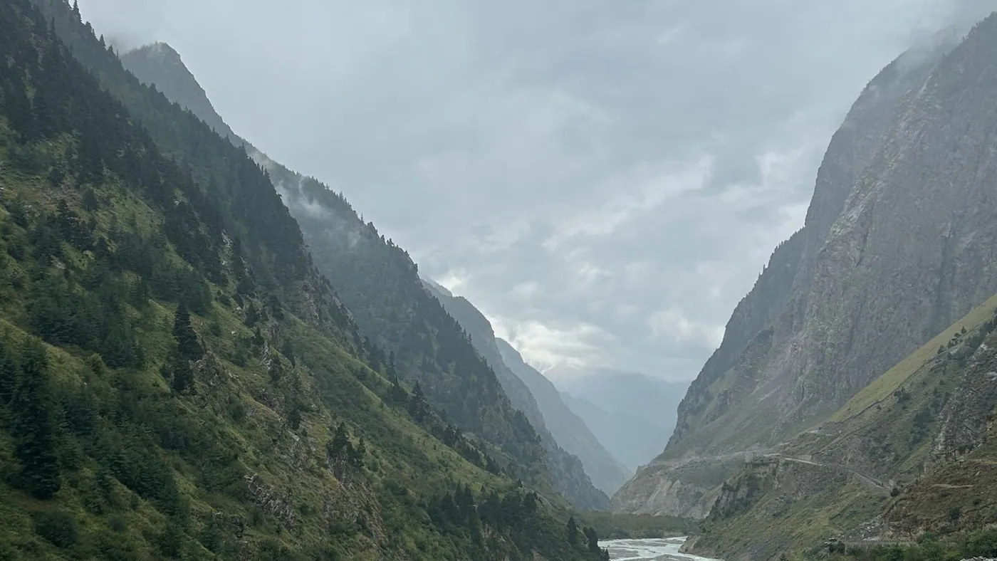 a Himalayan river valley, of the kind the Saraswati is held to have risen in